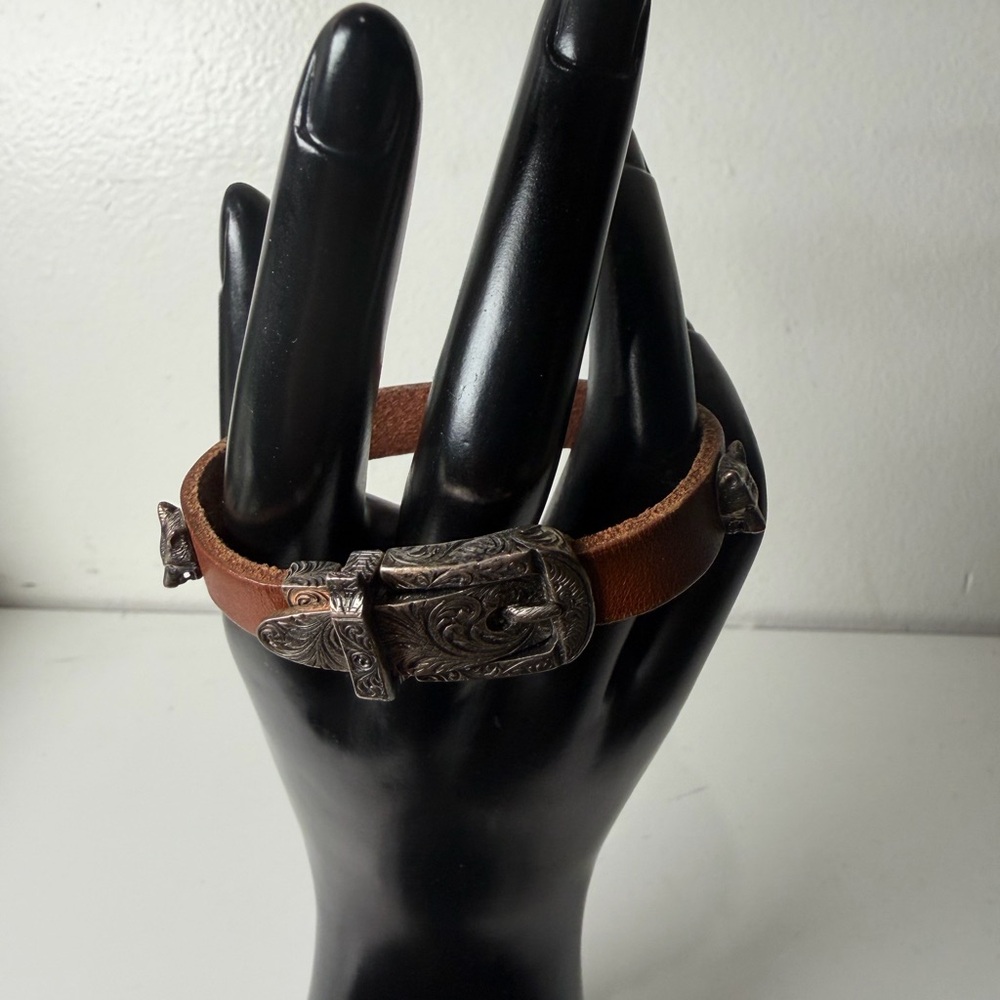 Gucci Brown Leather Bracelet with Silver Buckle